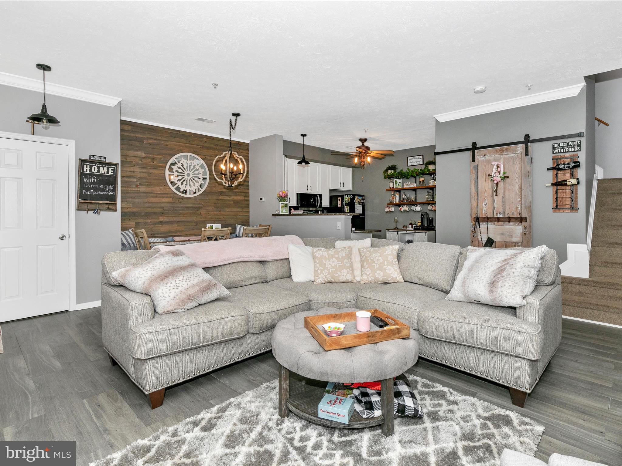 WELLINGTON TRACE - Residential