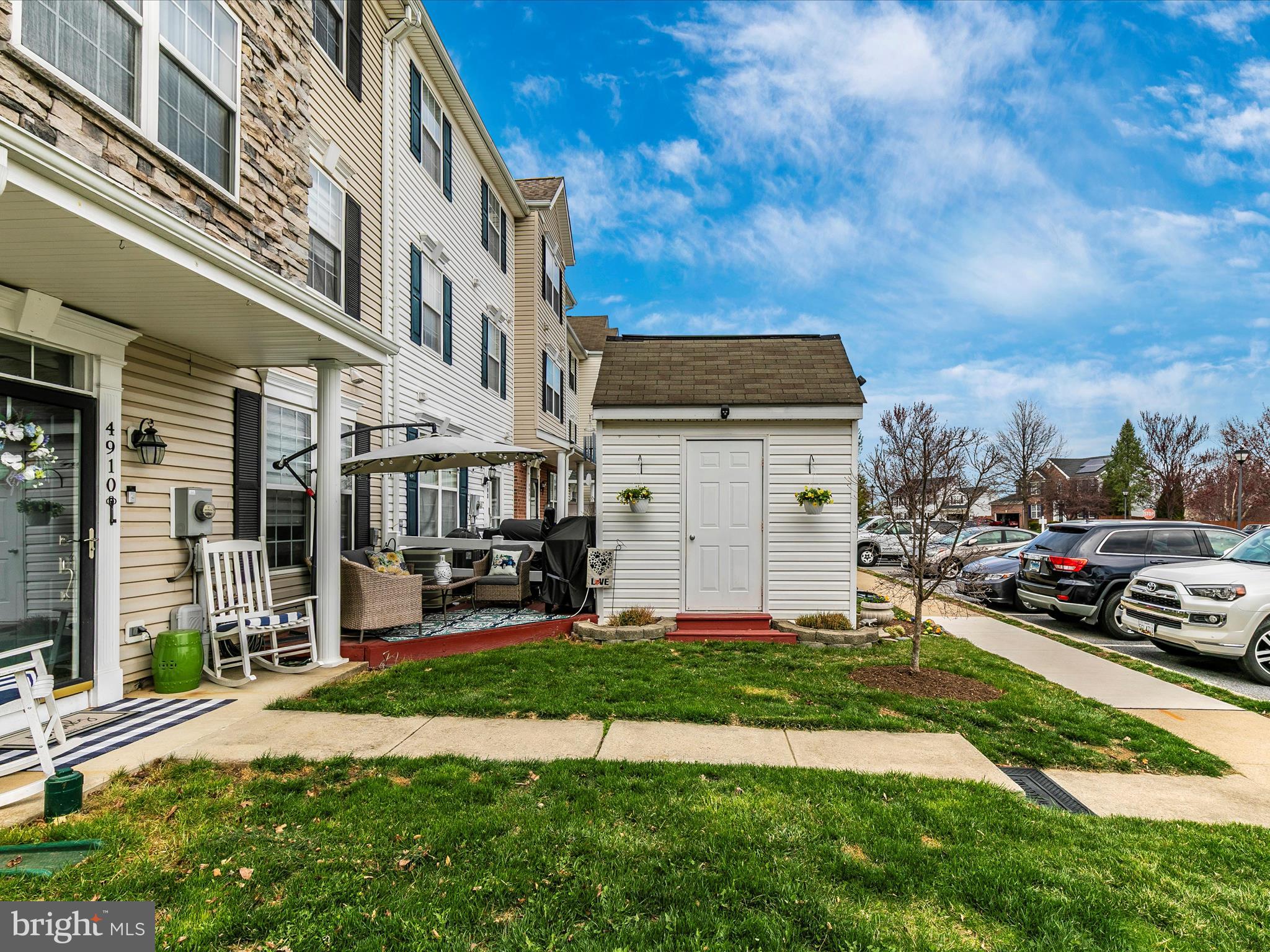 WELLINGTON TRACE - Residential