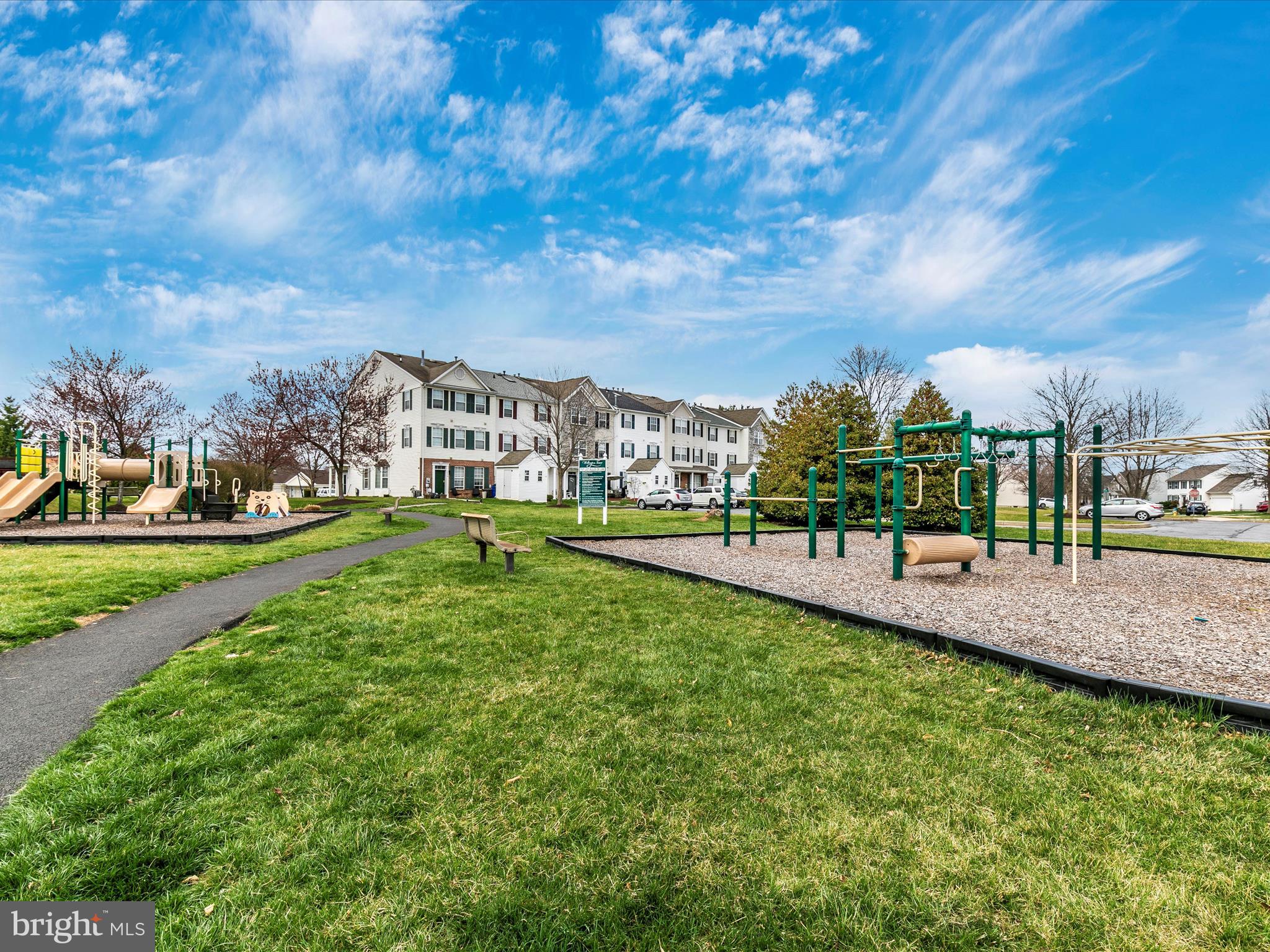 WELLINGTON TRACE - Residential