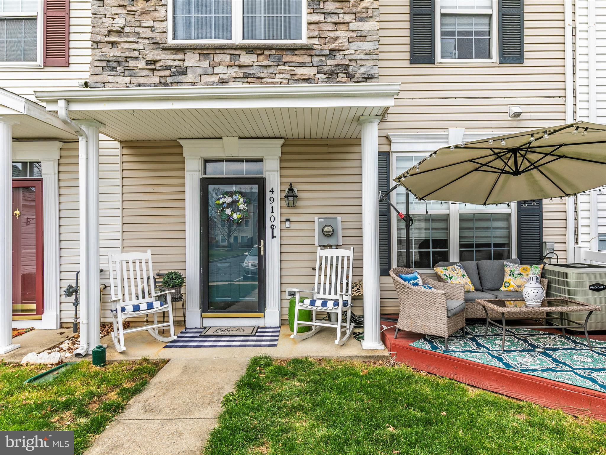 WELLINGTON TRACE - Residential