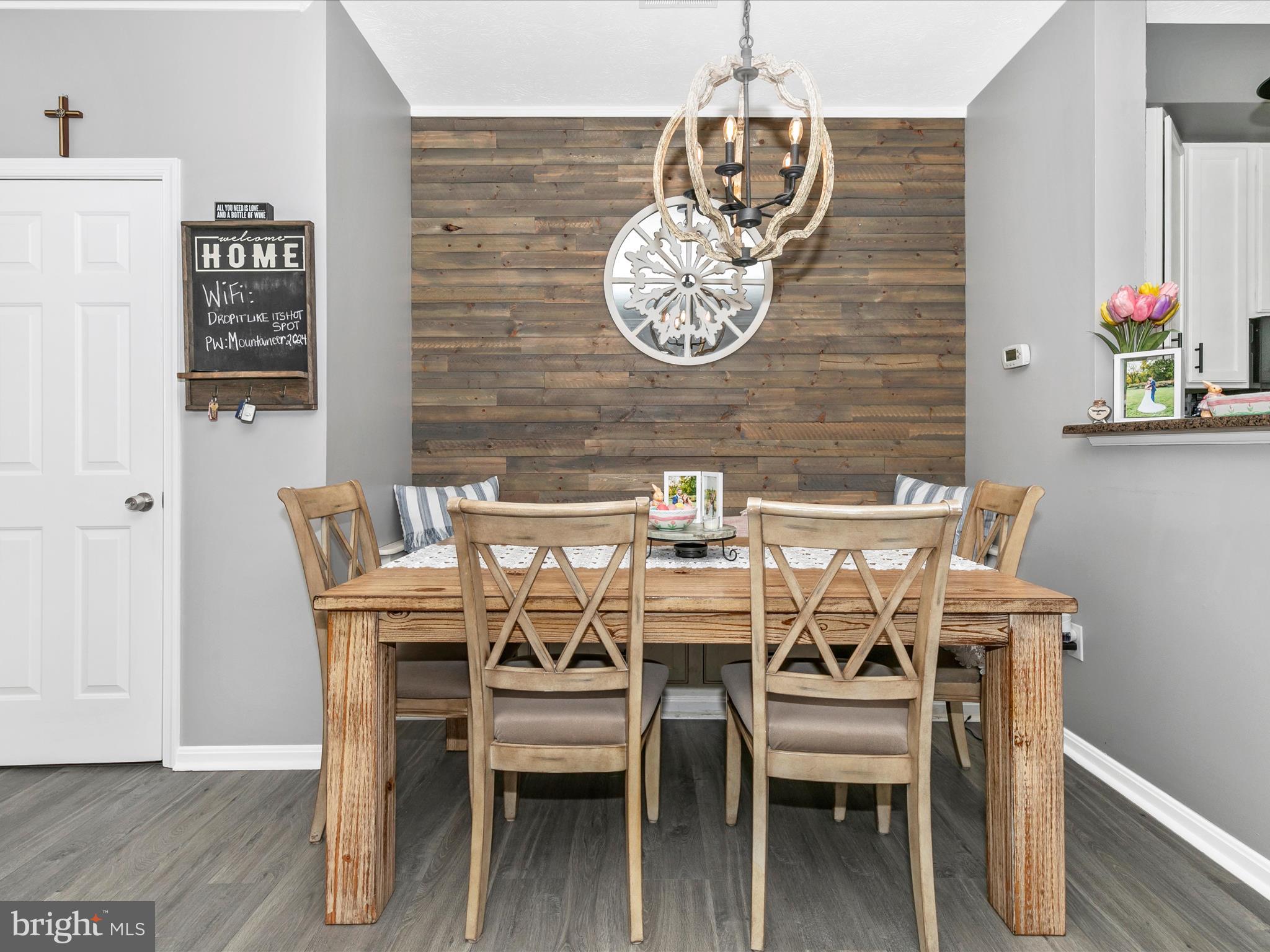 WELLINGTON TRACE - Residential