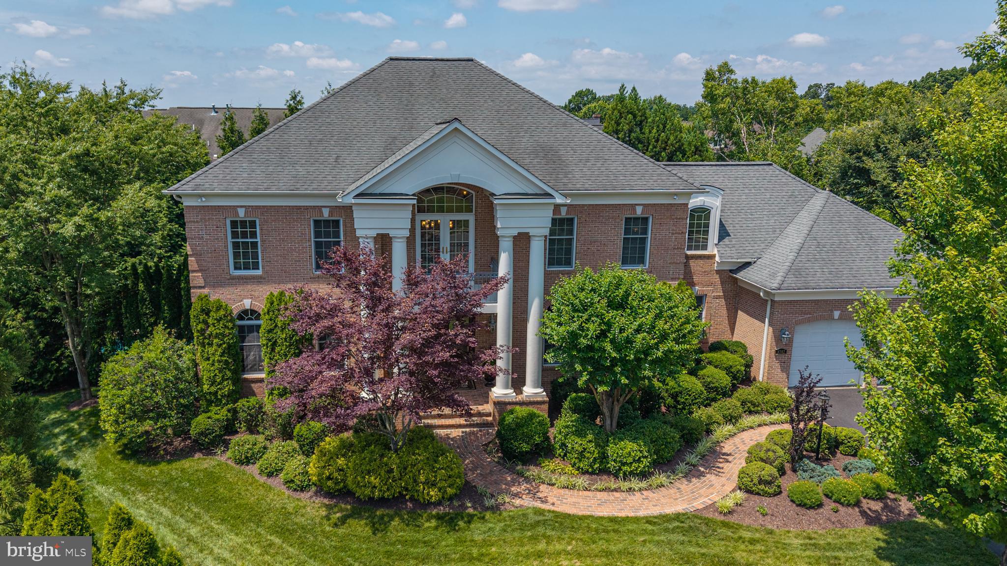 8382 PEDIGRUE COURT