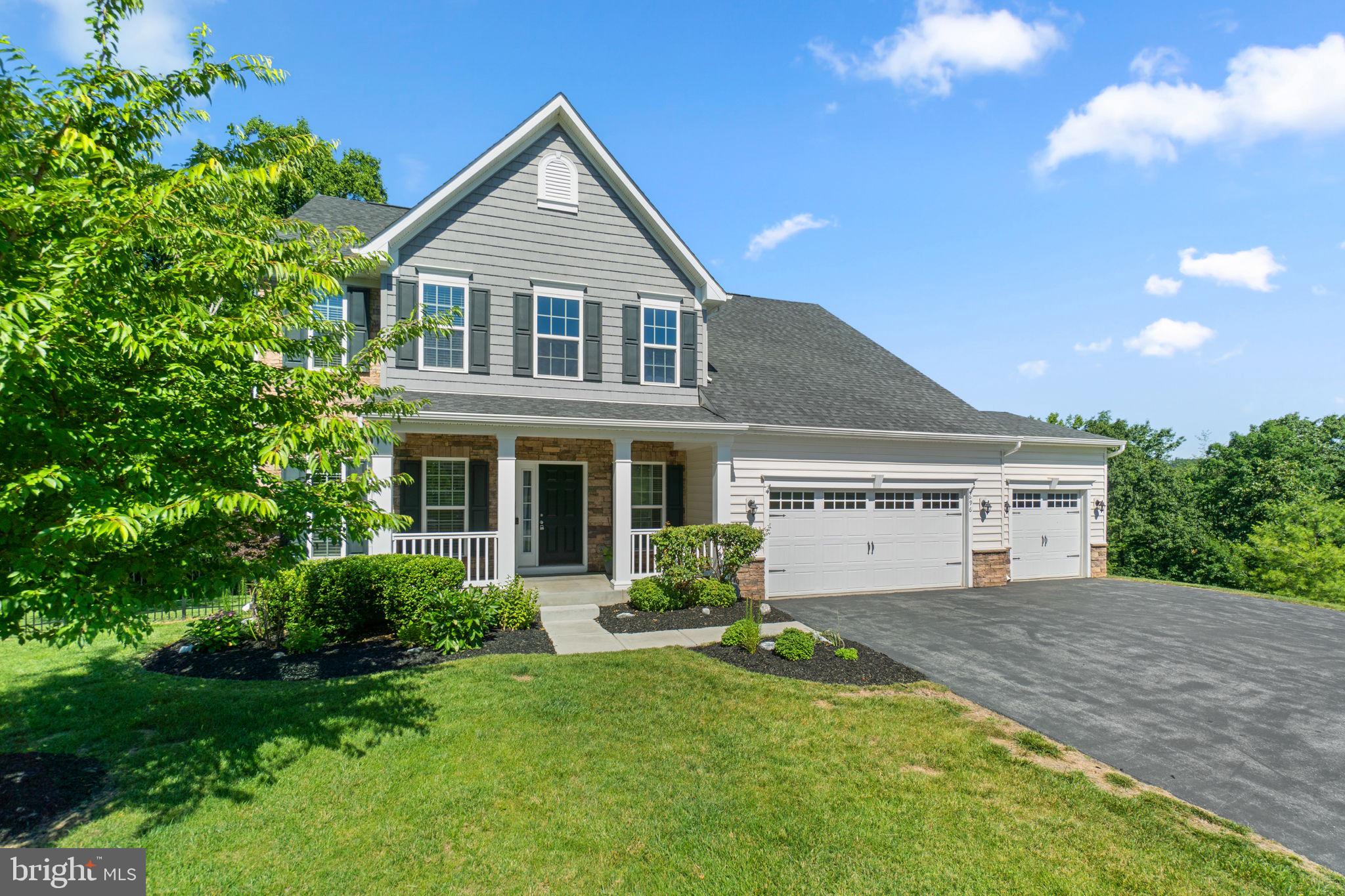 696 WILFORD DRIVE