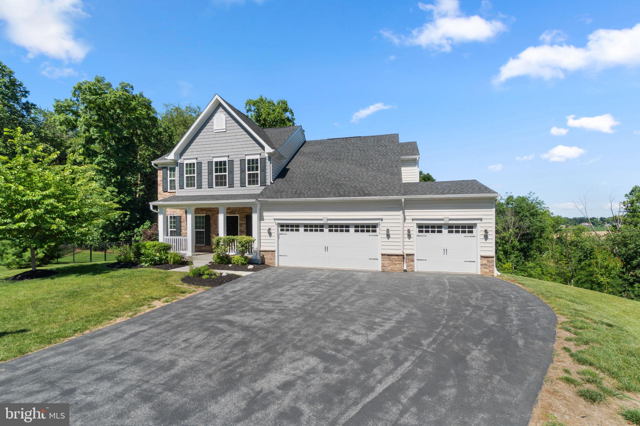 696 WILFORD DRIVE
