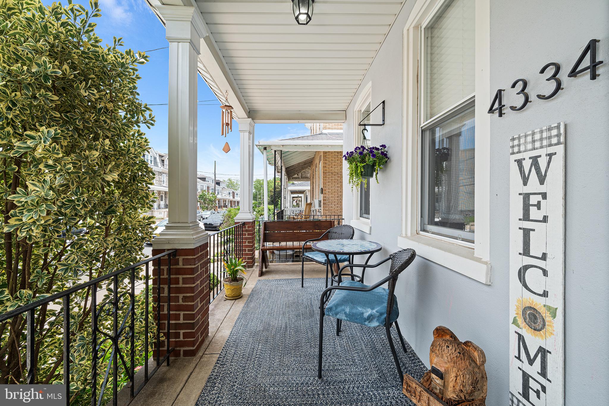 ROXBOROUGH - Residential