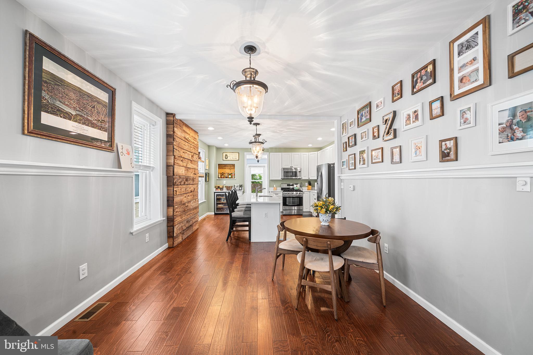 ROXBOROUGH - Residential