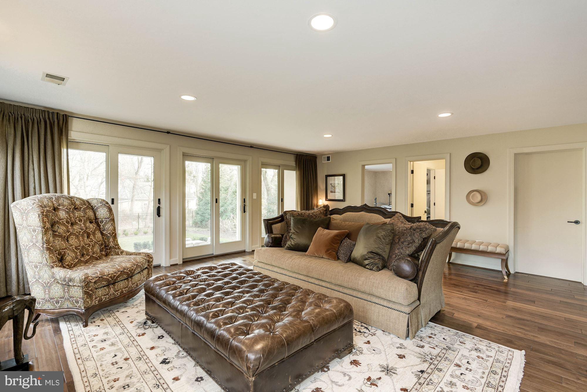 ALEXANDRIA - Residential