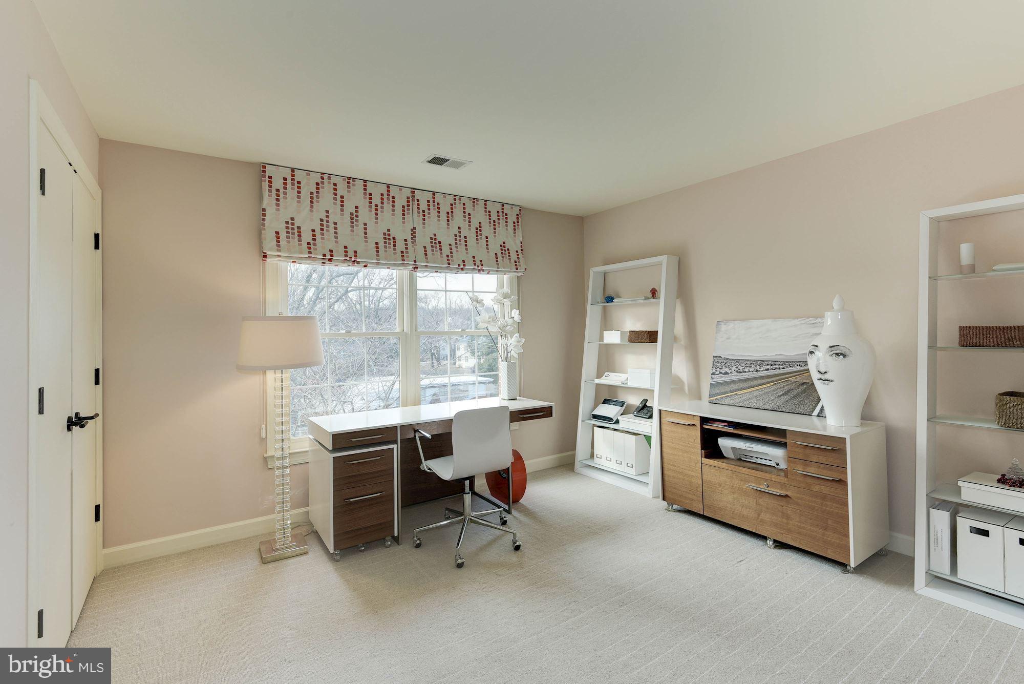 ALEXANDRIA - Residential