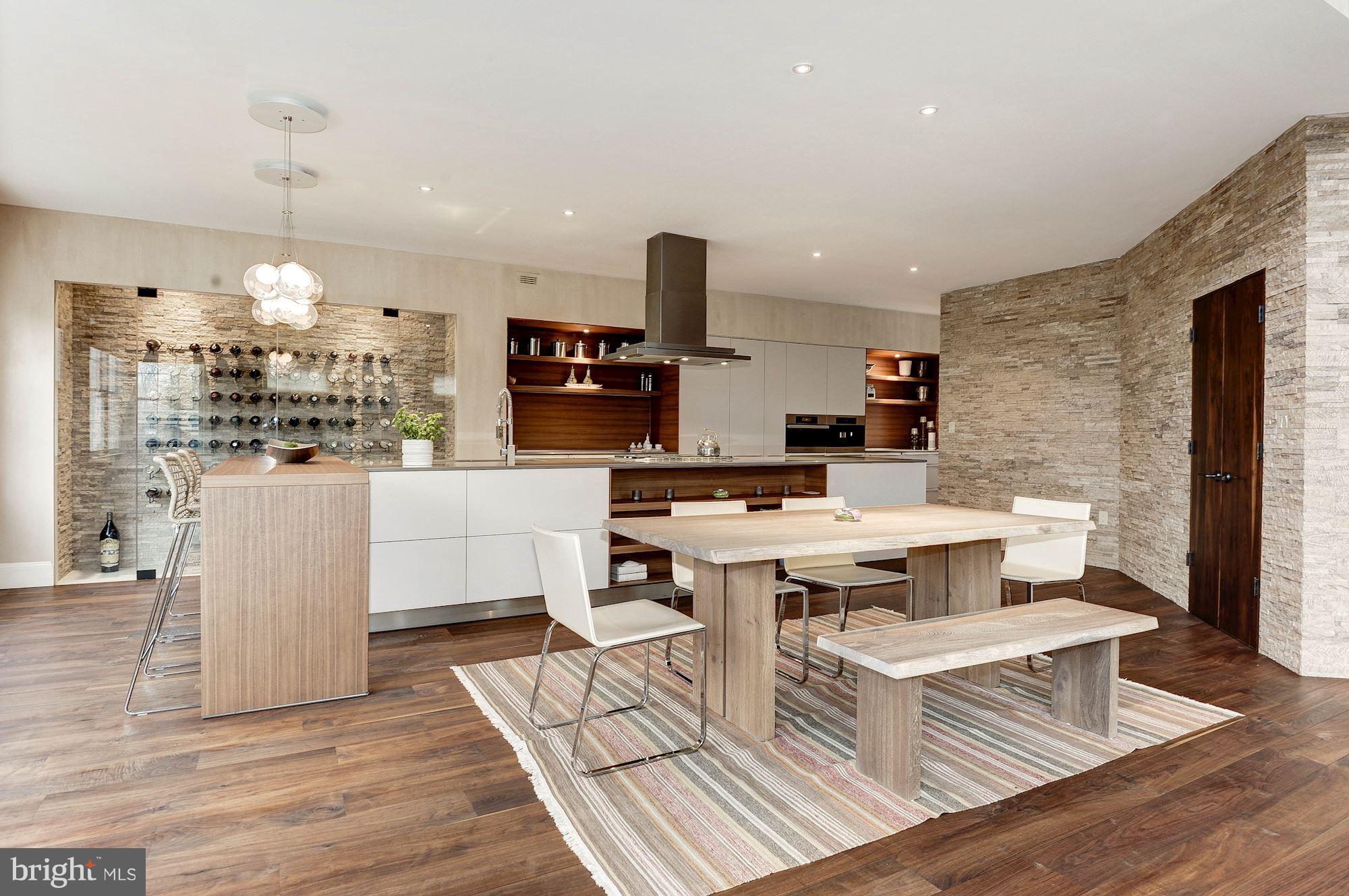 ALEXANDRIA - Residential