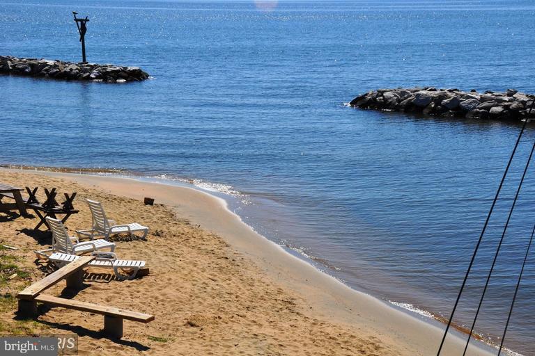 BAY RIDGE - Residential Lease