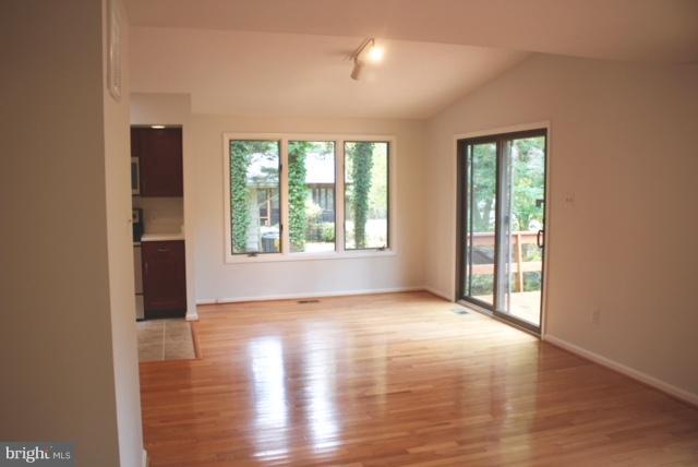 BAY RIDGE - Residential Lease