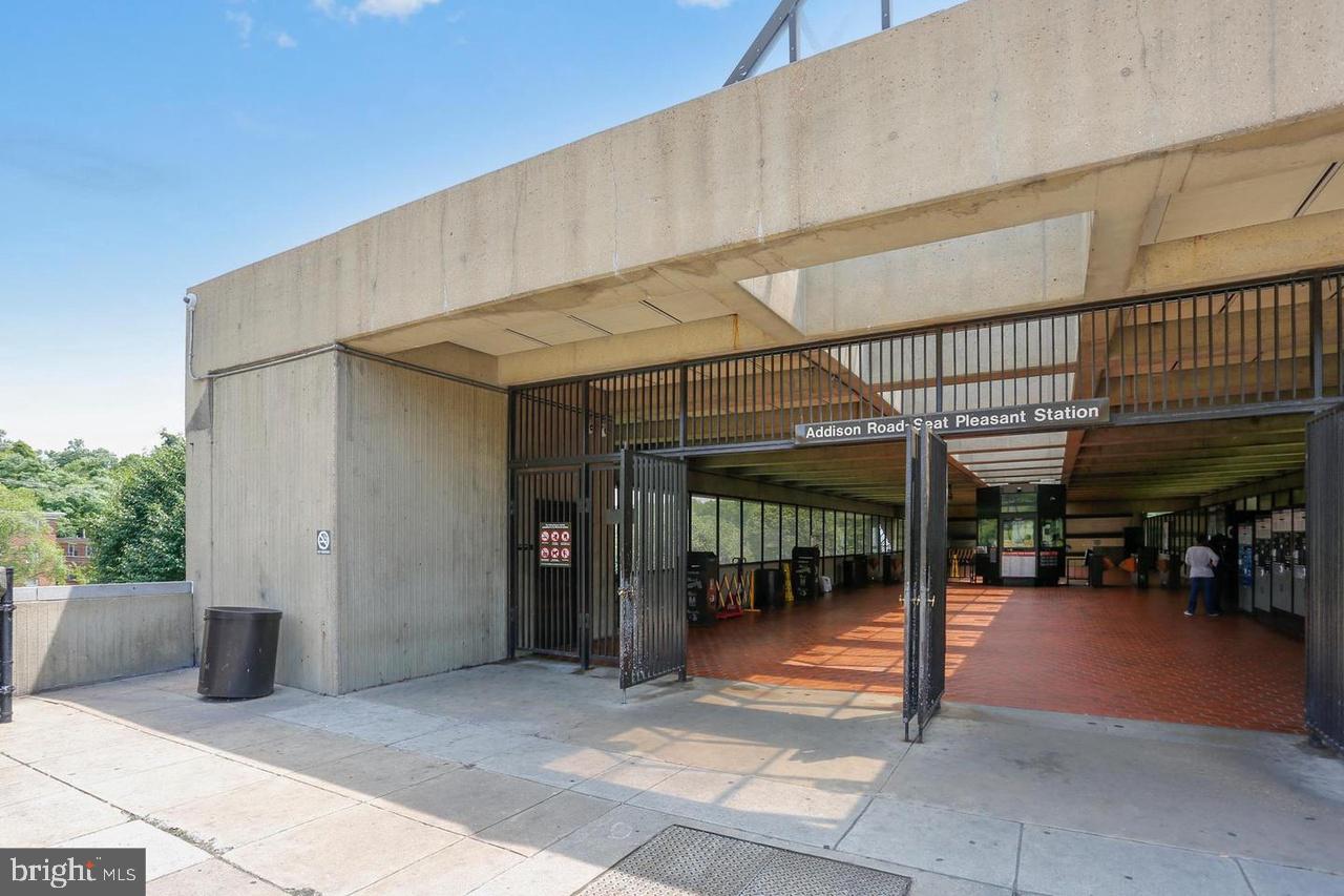 WILLOW HILLS 03 - Residential Lease