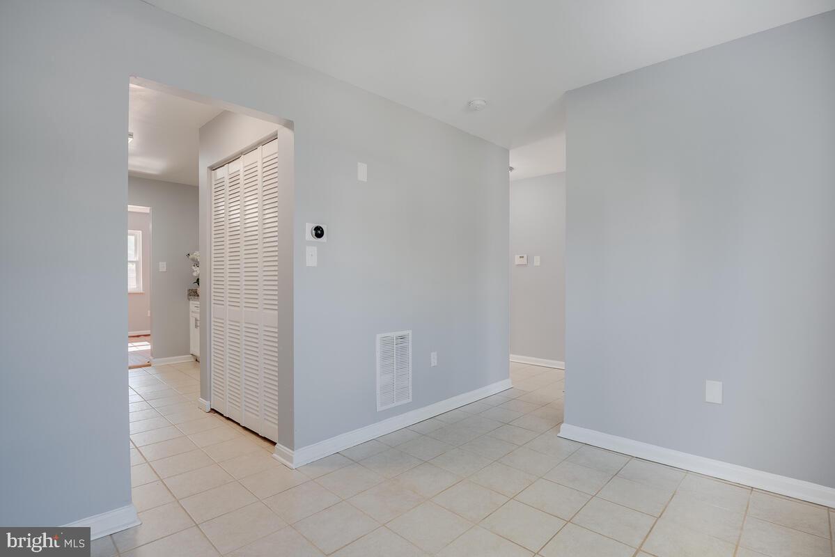 WILLOW HILLS 03 - Residential Lease