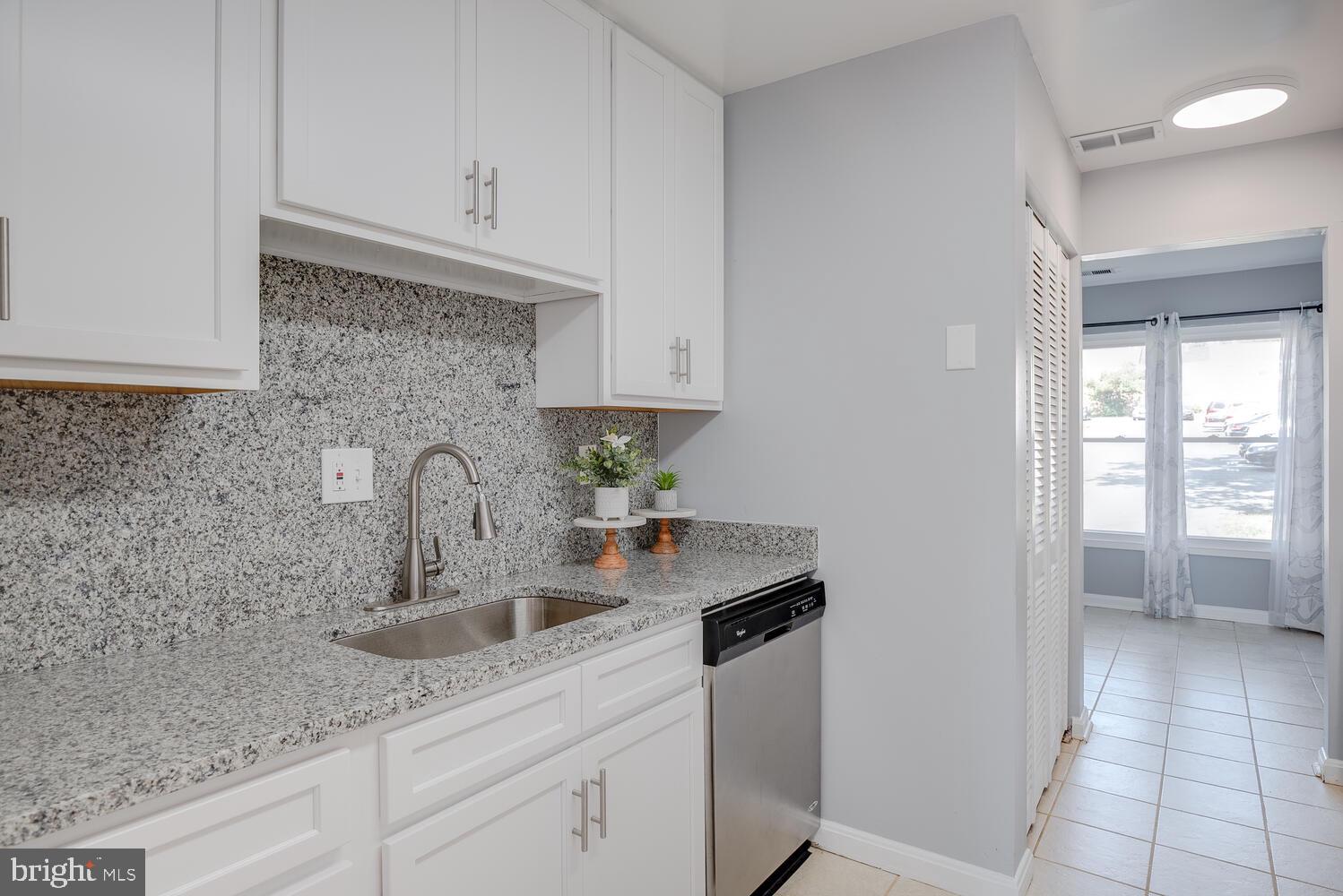 WILLOW HILLS 03 - Residential Lease