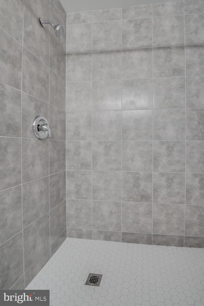 WILLOW HILLS 03 - Residential Lease