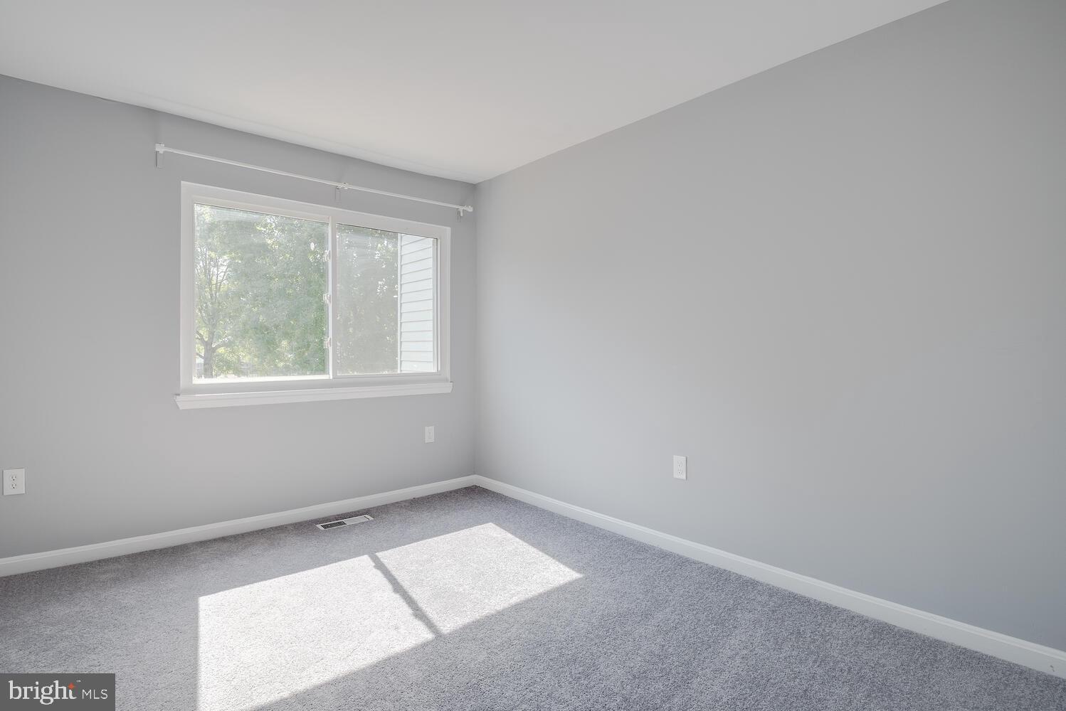 WILLOW HILLS 03 - Residential Lease