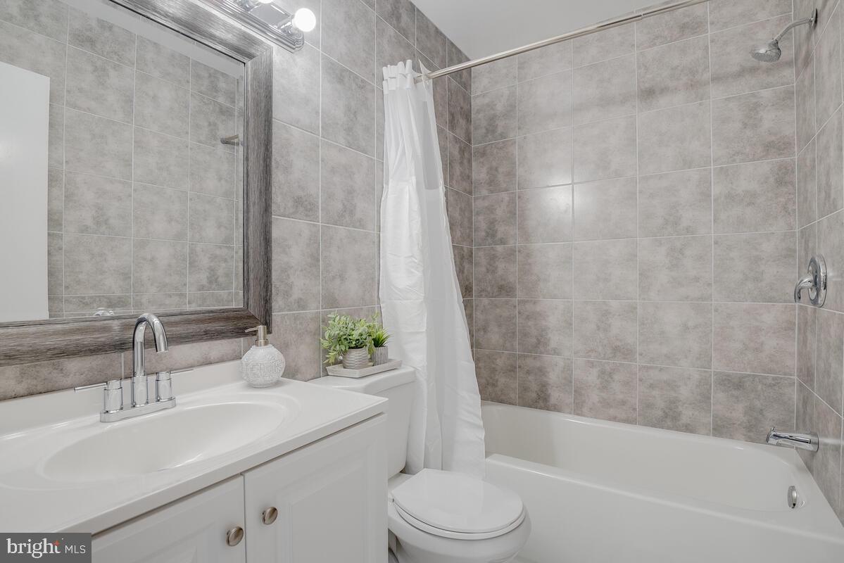 WILLOW HILLS 03 - Residential Lease