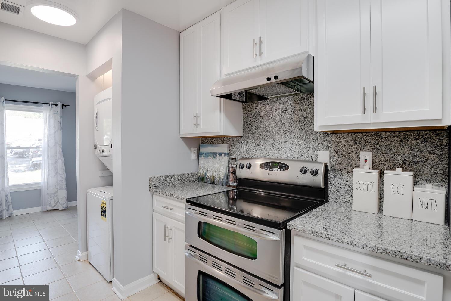 WILLOW HILLS 03 - Residential Lease