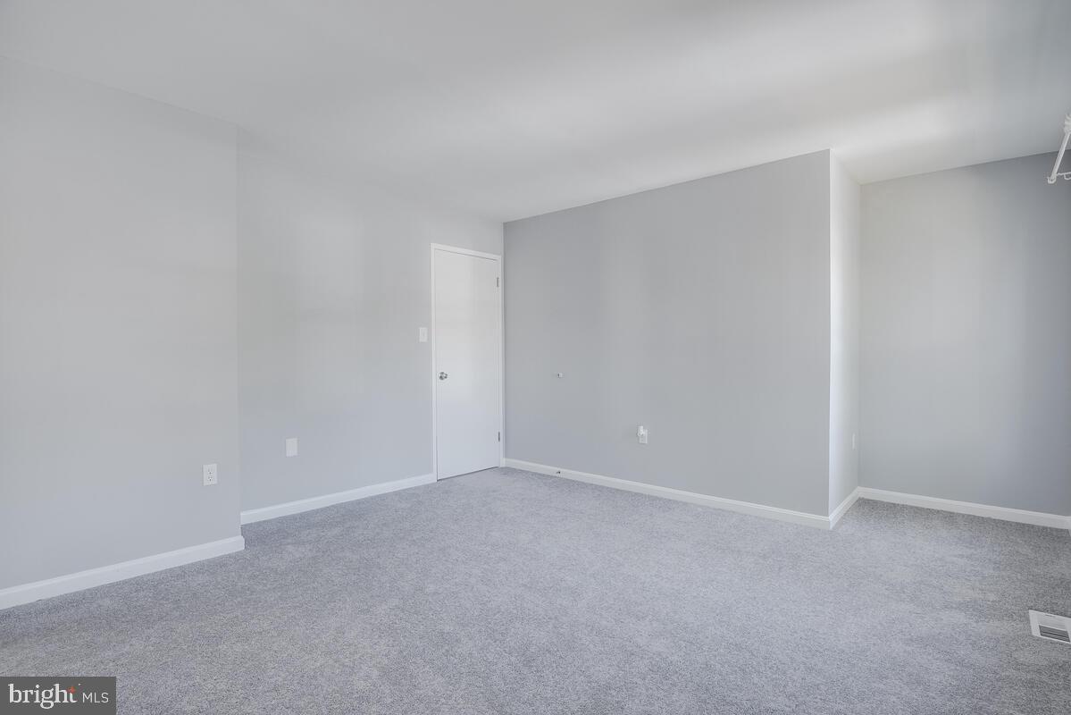 WILLOW HILLS 03 - Residential Lease