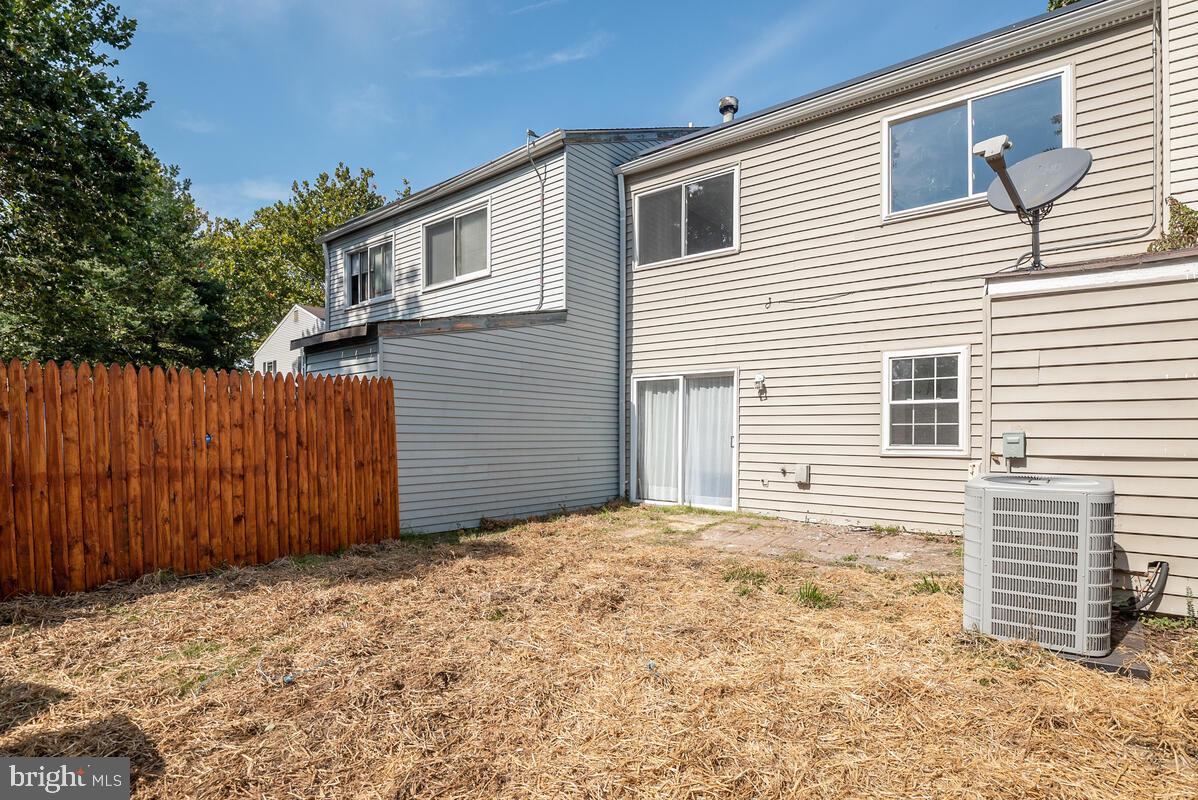 WILLOW HILLS 03 - Residential Lease