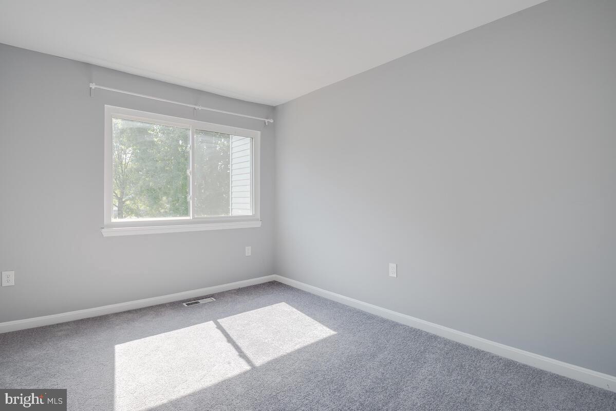 WILLOW HILLS 03 - Residential Lease