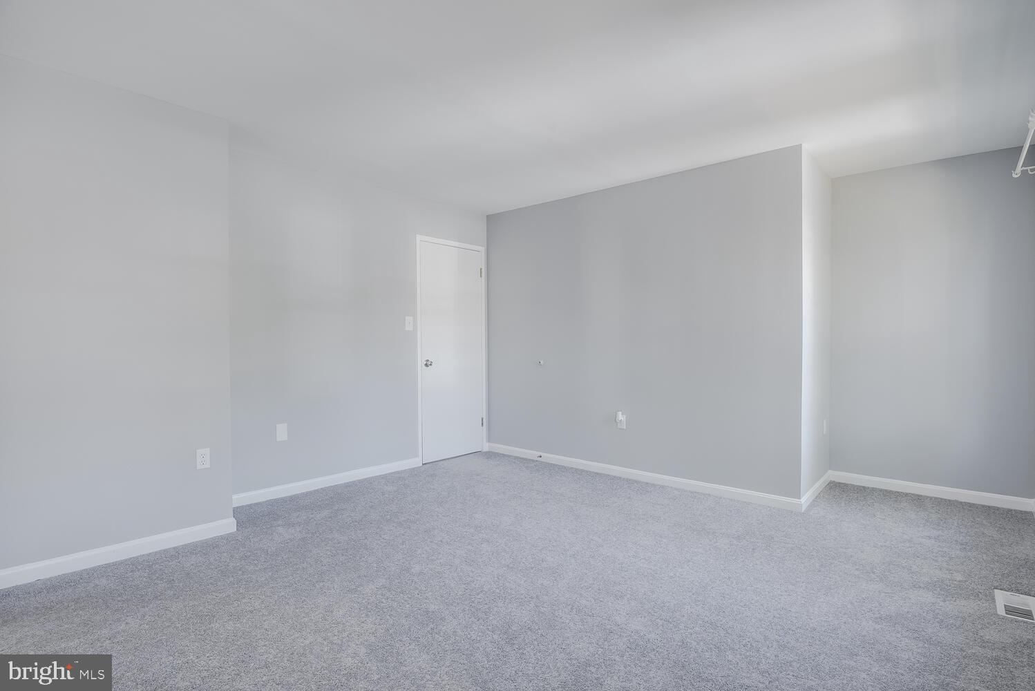 WILLOW HILLS 03 - Residential Lease