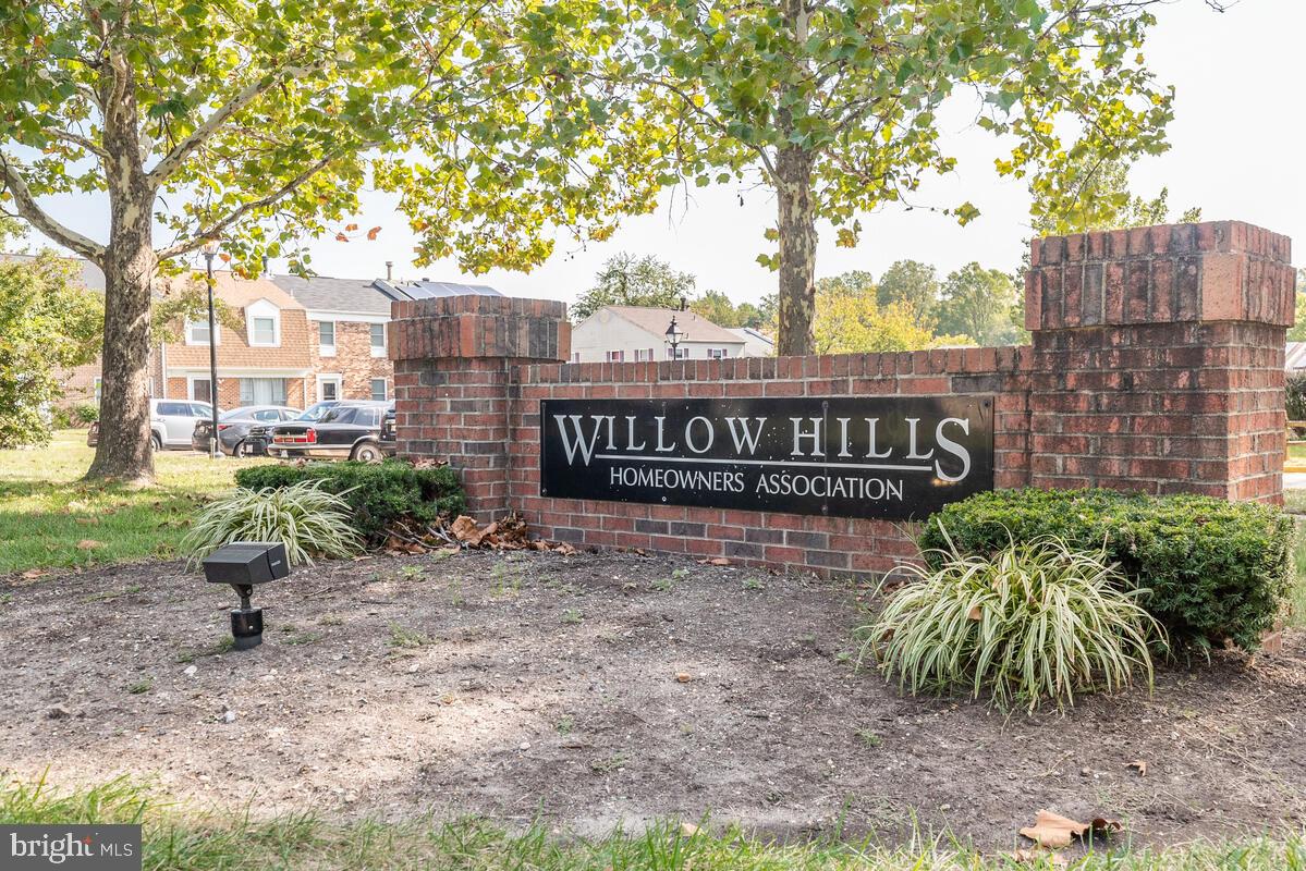 WILLOW HILLS 03 - Residential Lease