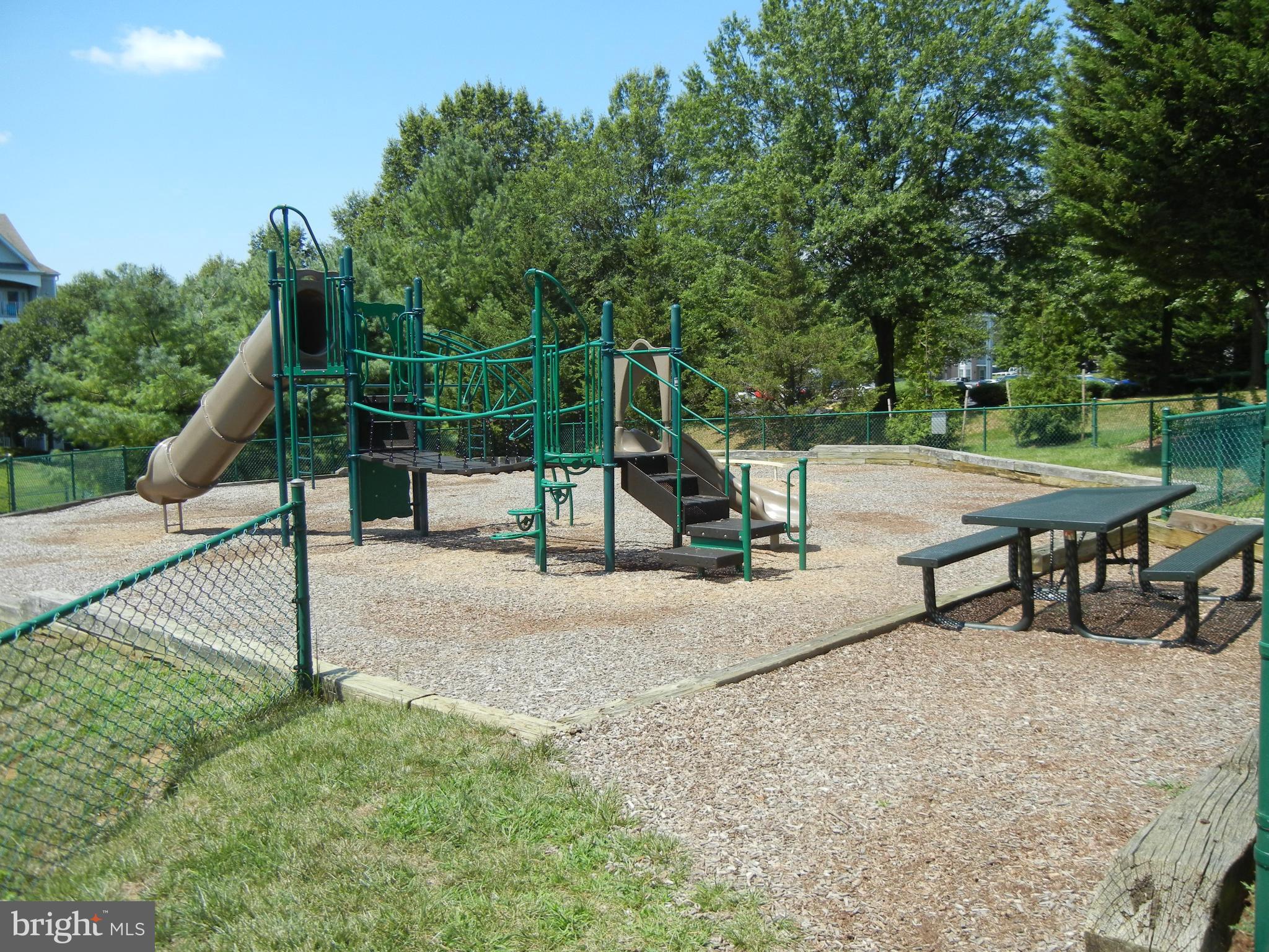 WINDGATE CONDO - Residential