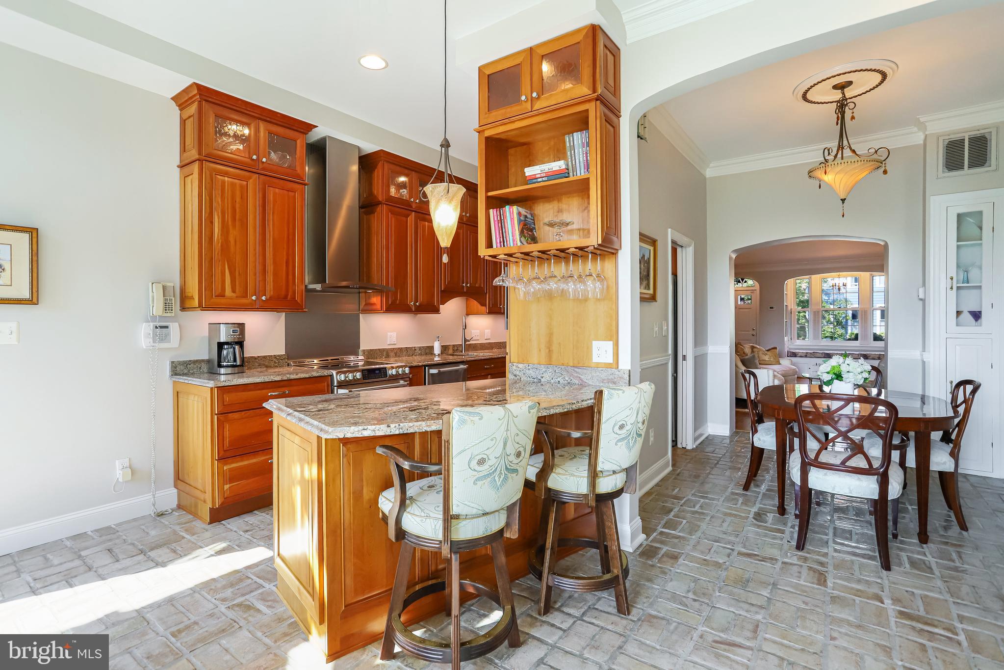 YATES GARDENS - Residential