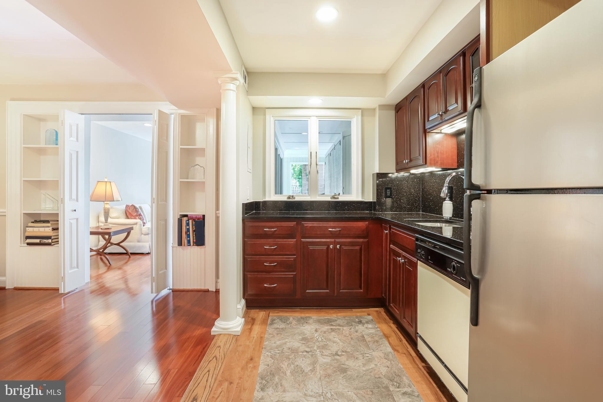 YATES GARDENS - Residential