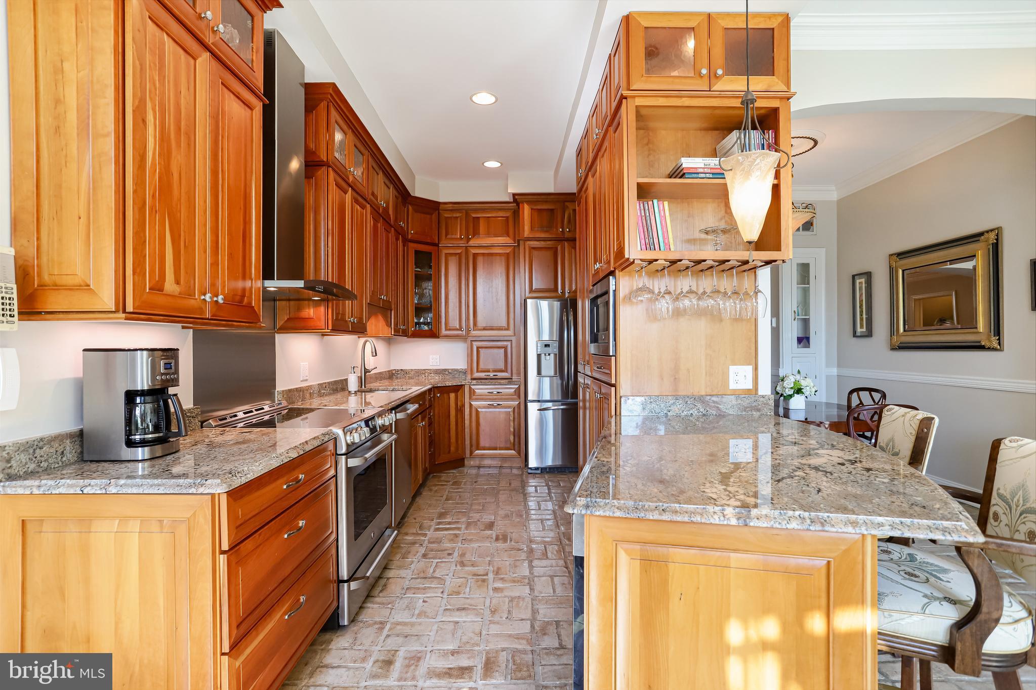 YATES GARDENS - Residential