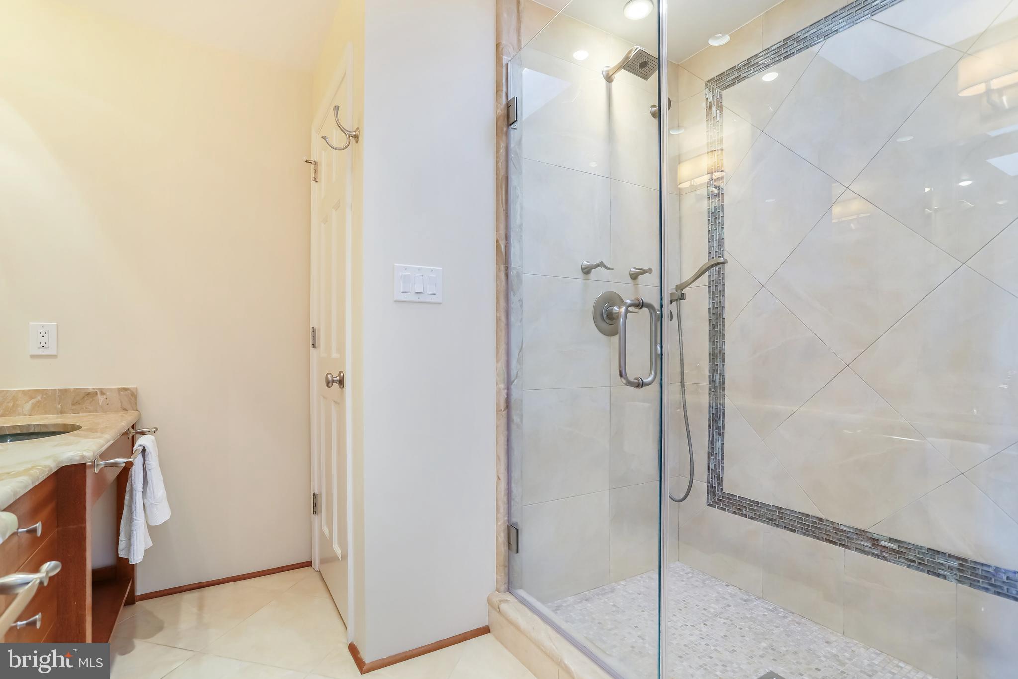 YATES GARDENS - Residential