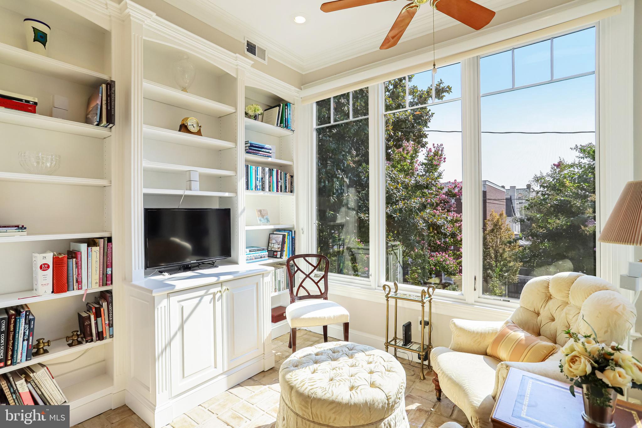 YATES GARDENS - Residential