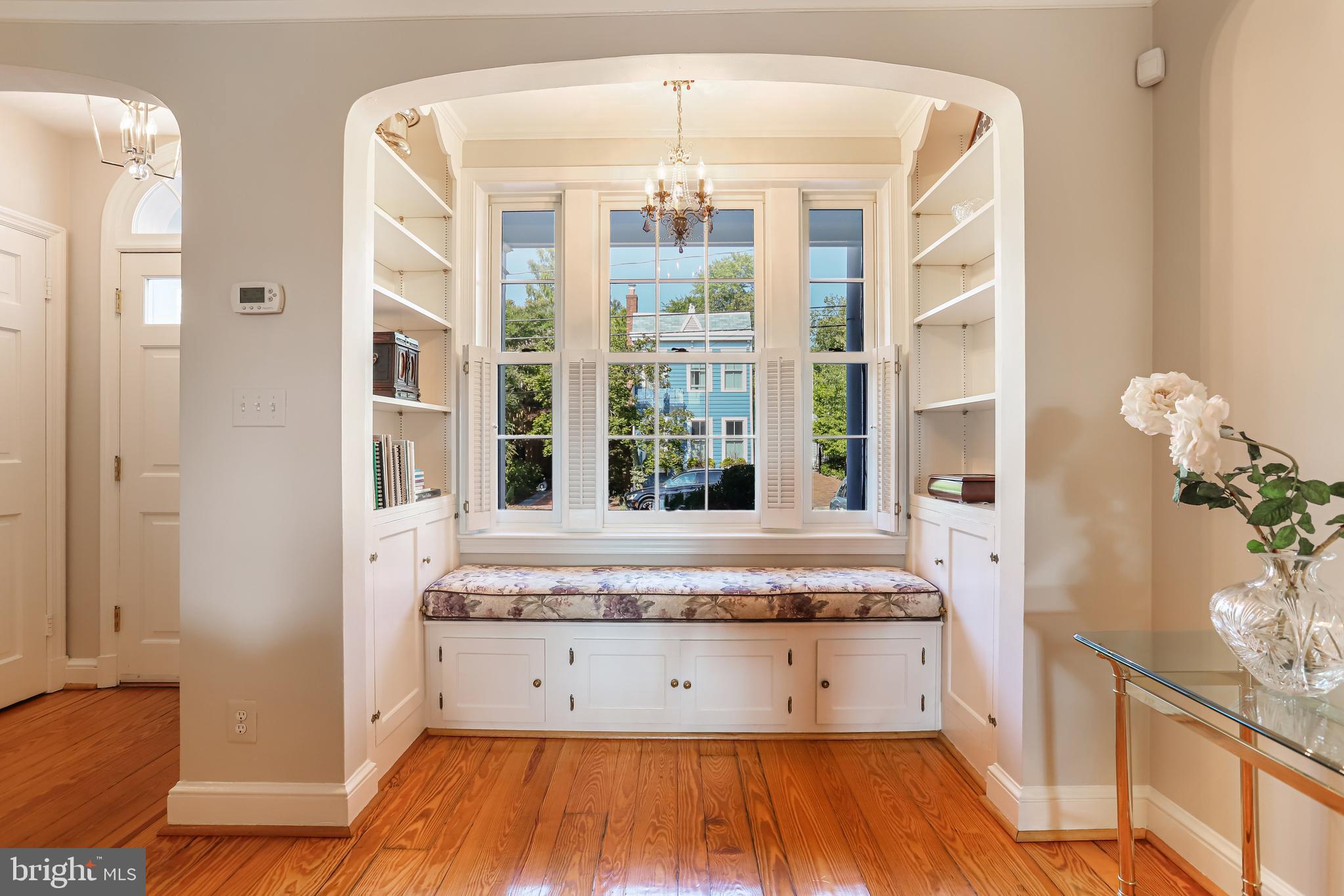 YATES GARDENS - Residential