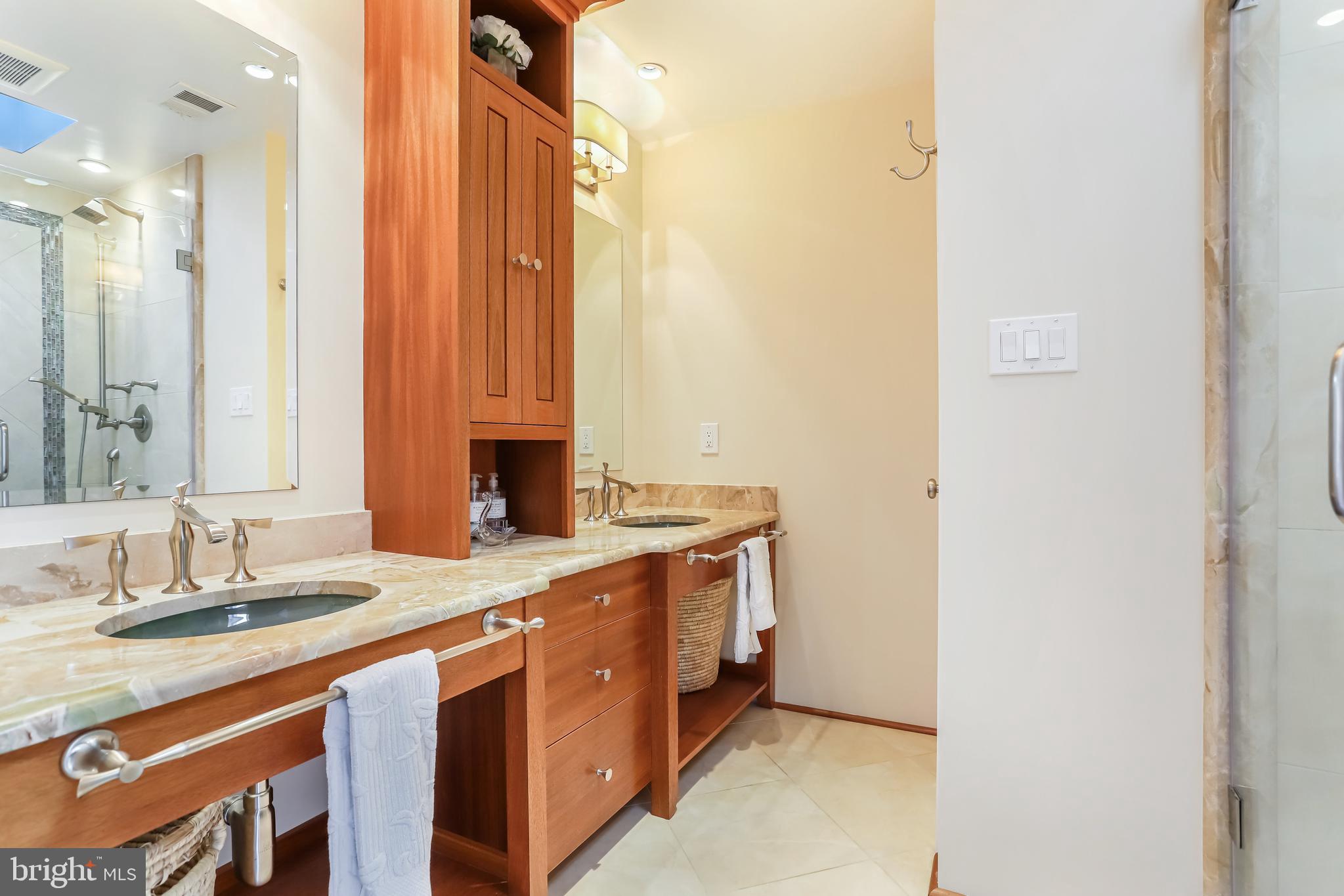 YATES GARDENS - Residential