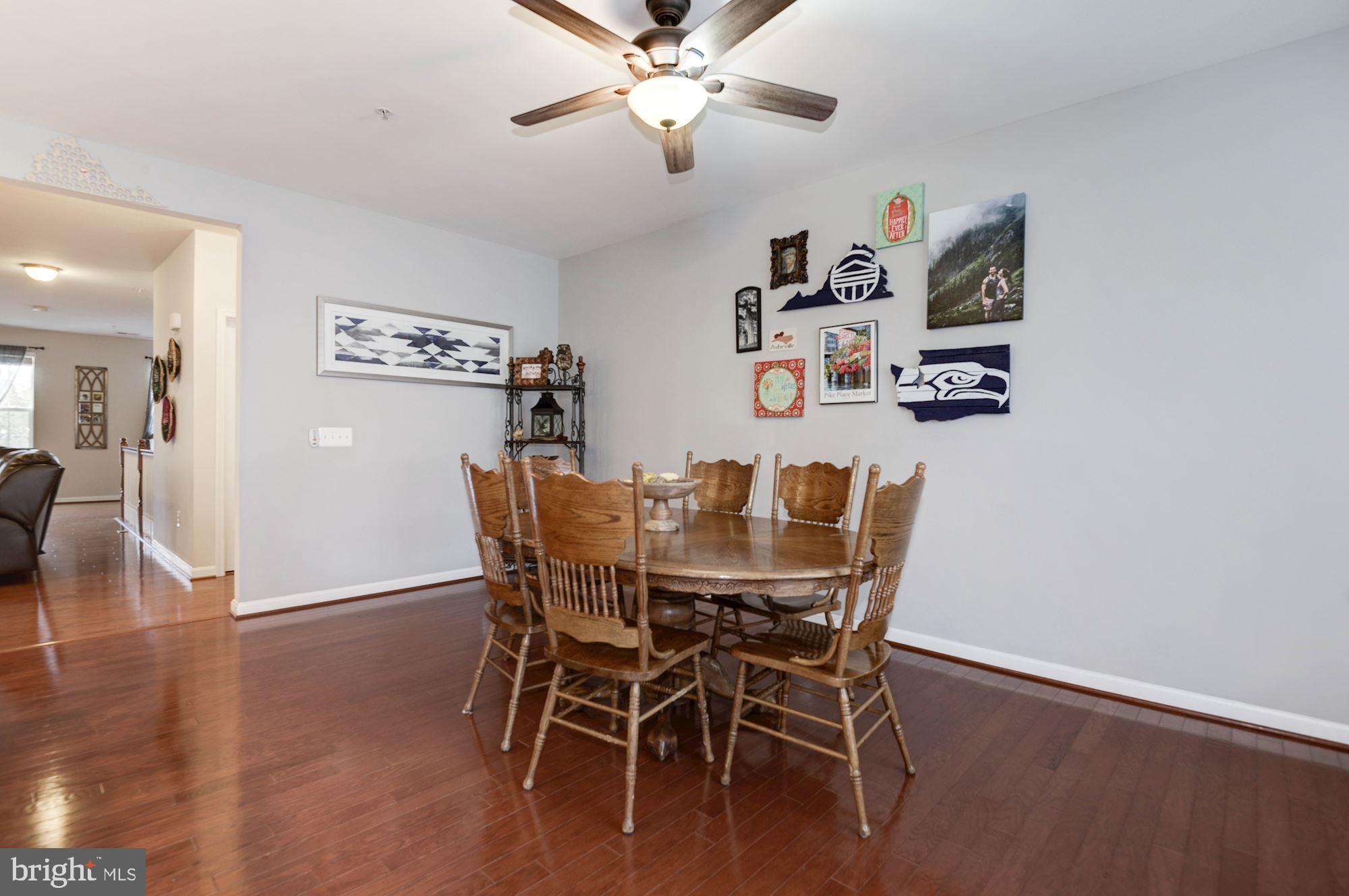 RESIDENCES AT DULLES PRK - Residential Lease