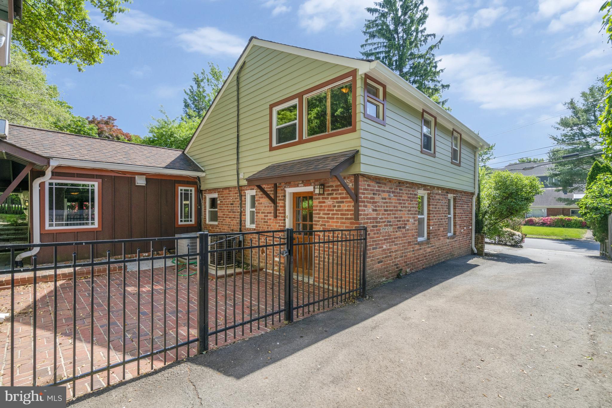 ENGLEWOOD - Residential