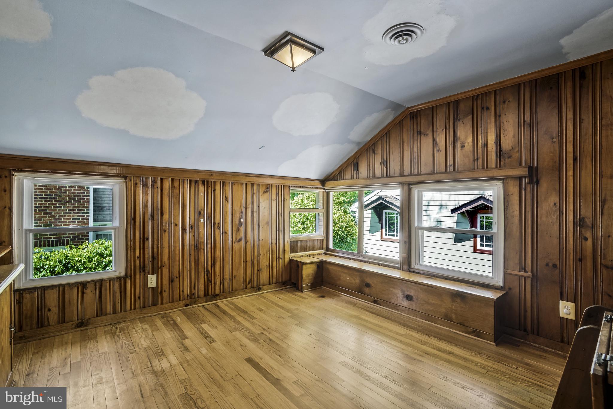 ENGLEWOOD - Residential