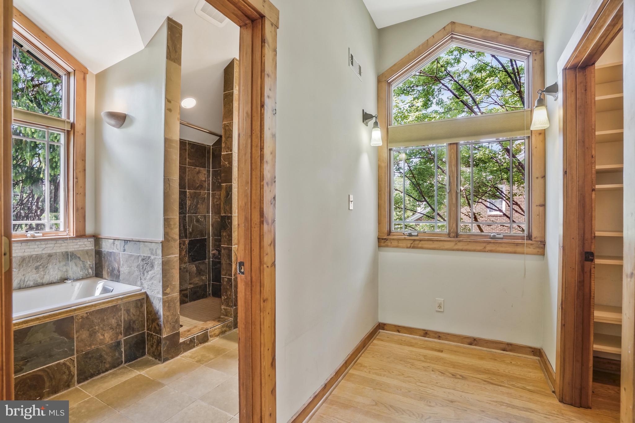 ENGLEWOOD - Residential