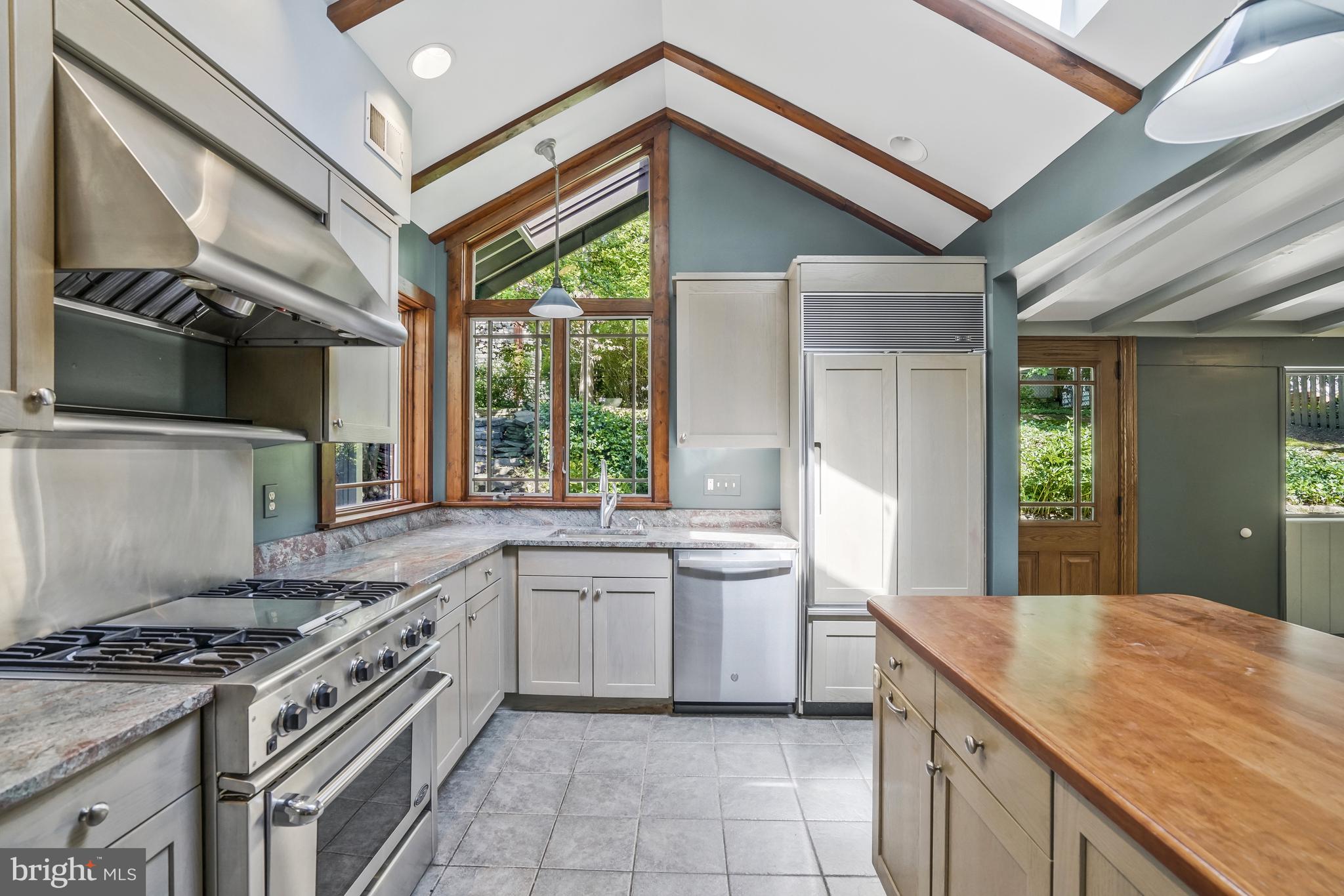 ENGLEWOOD - Residential