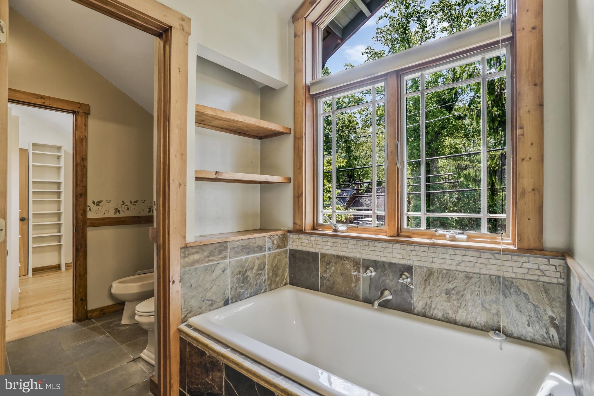 ENGLEWOOD - Residential