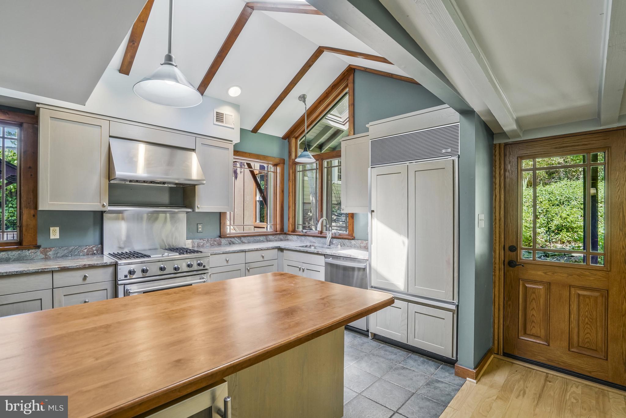 ENGLEWOOD - Residential