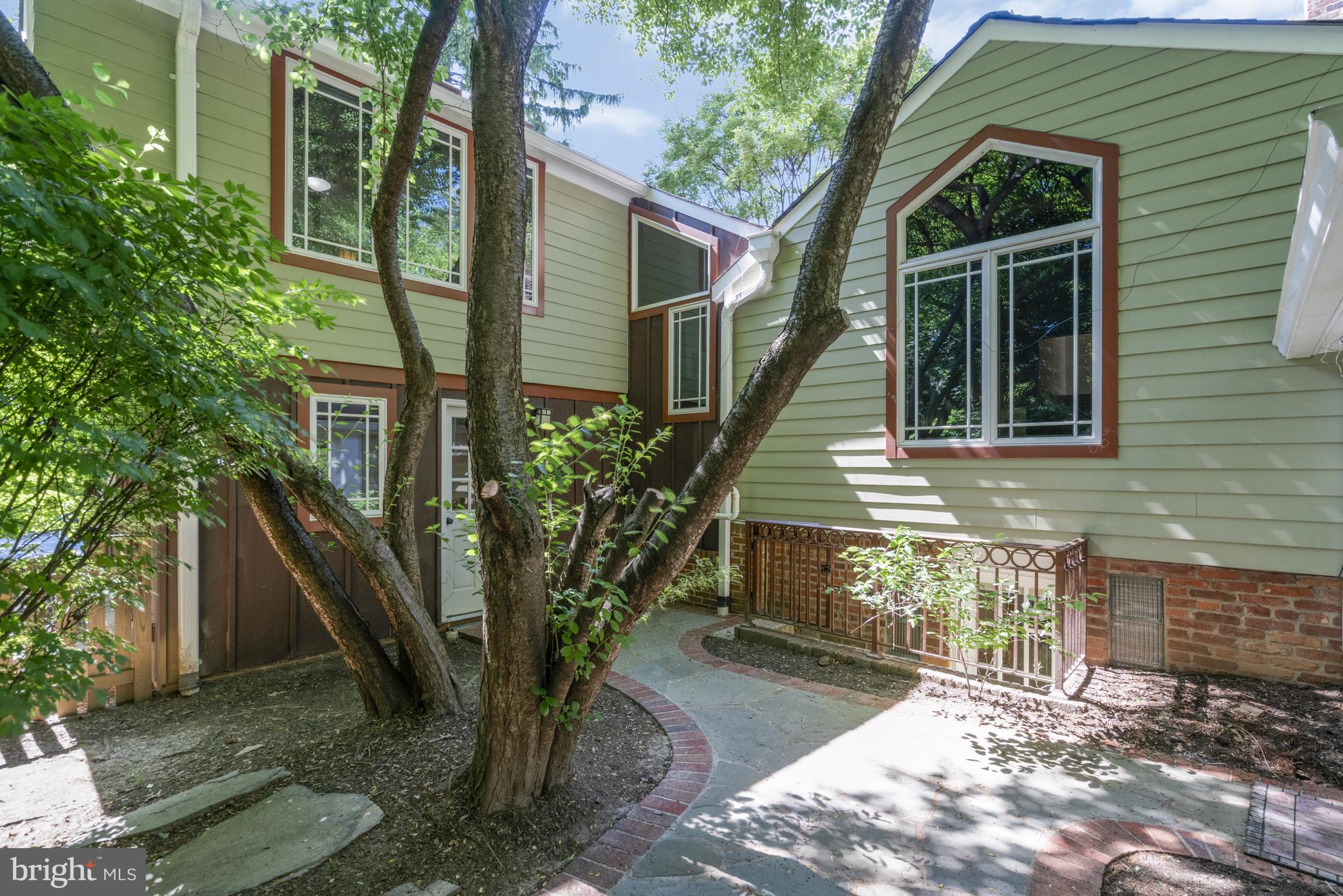 ENGLEWOOD - Residential