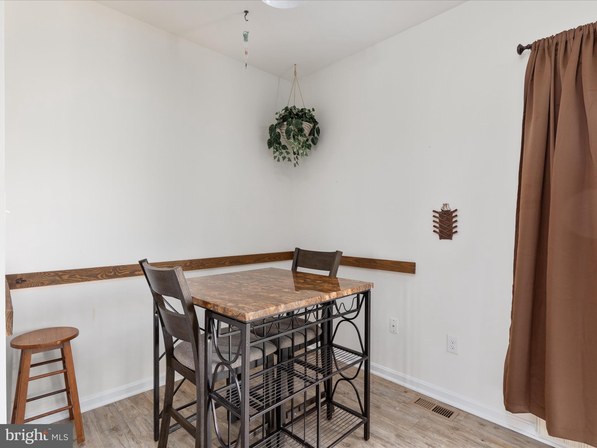 BERKELEY RIDGE - Residential