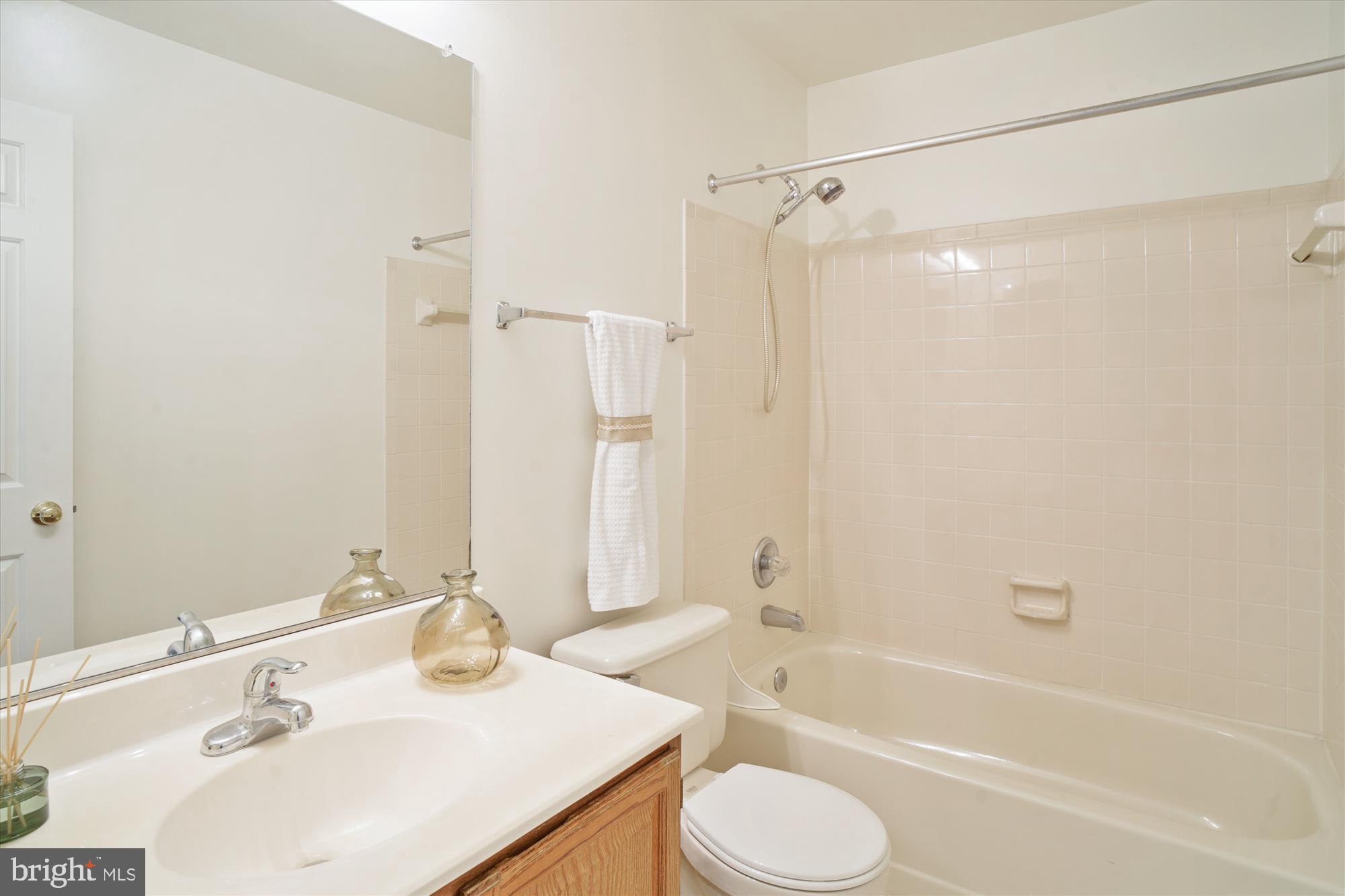 NORBECK MANOR - Residential