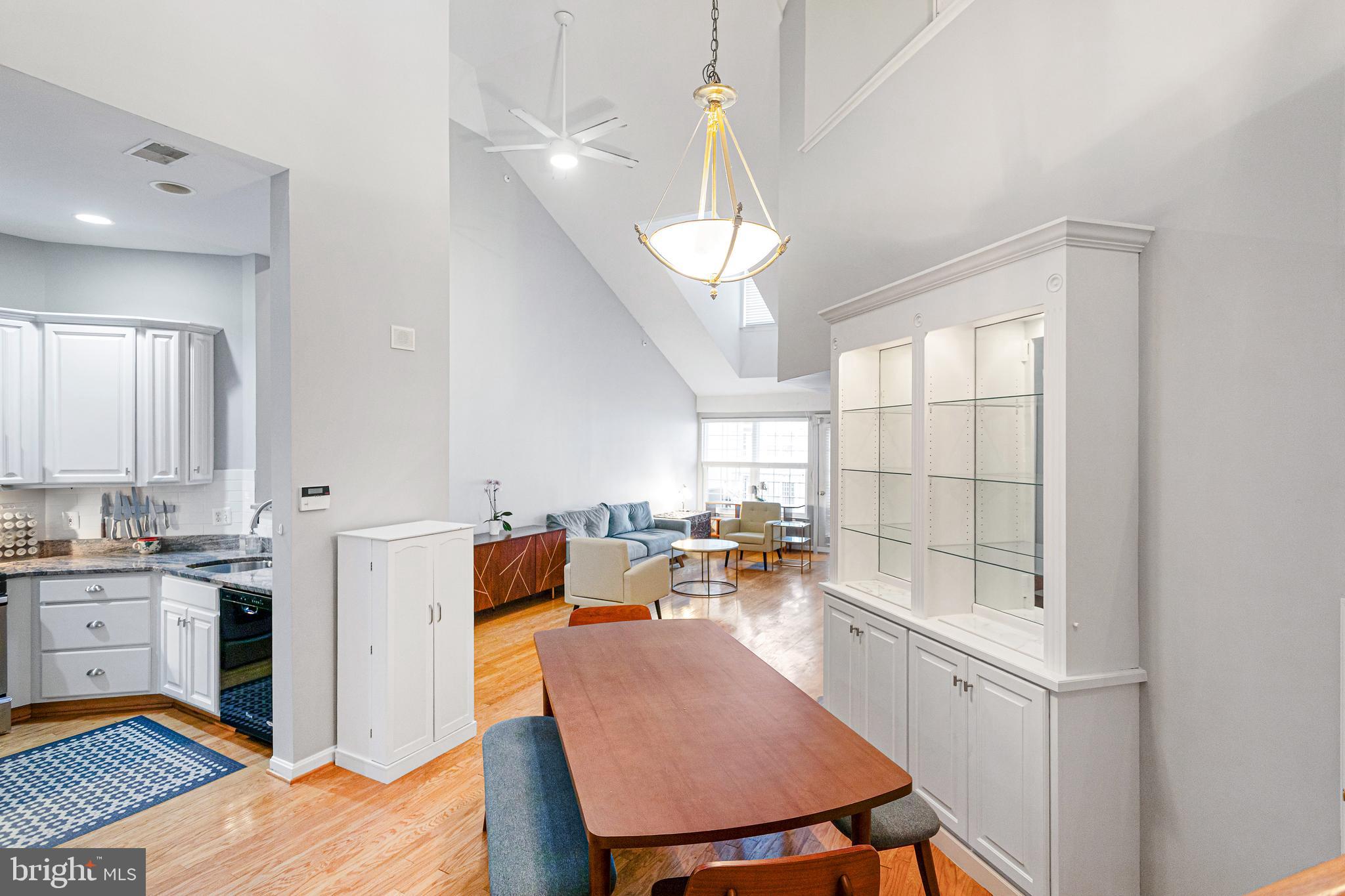 2711 BELLFOREST COURT 405