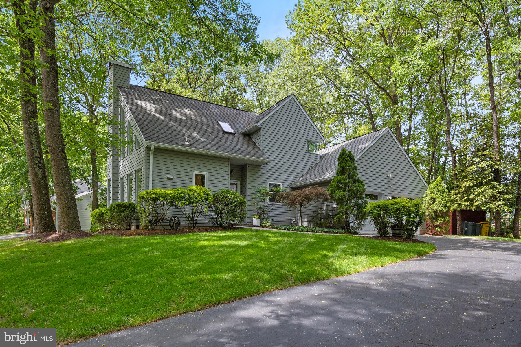 426 FERNWOOD DRIVE