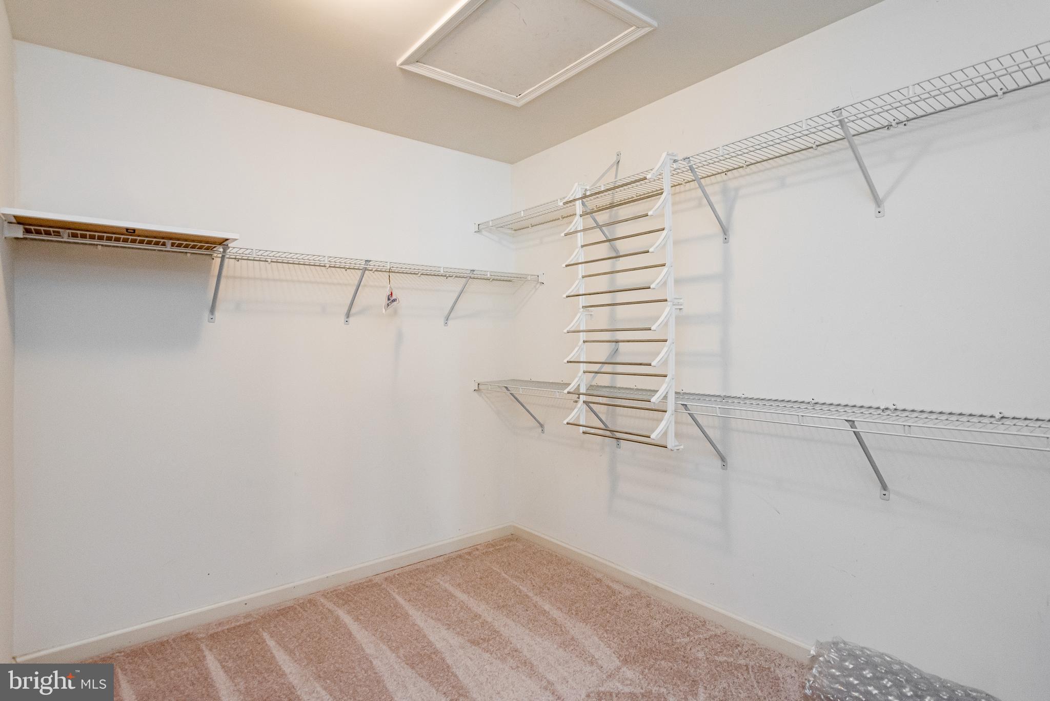 BARNSLEY MANOR ESTATES - Residential