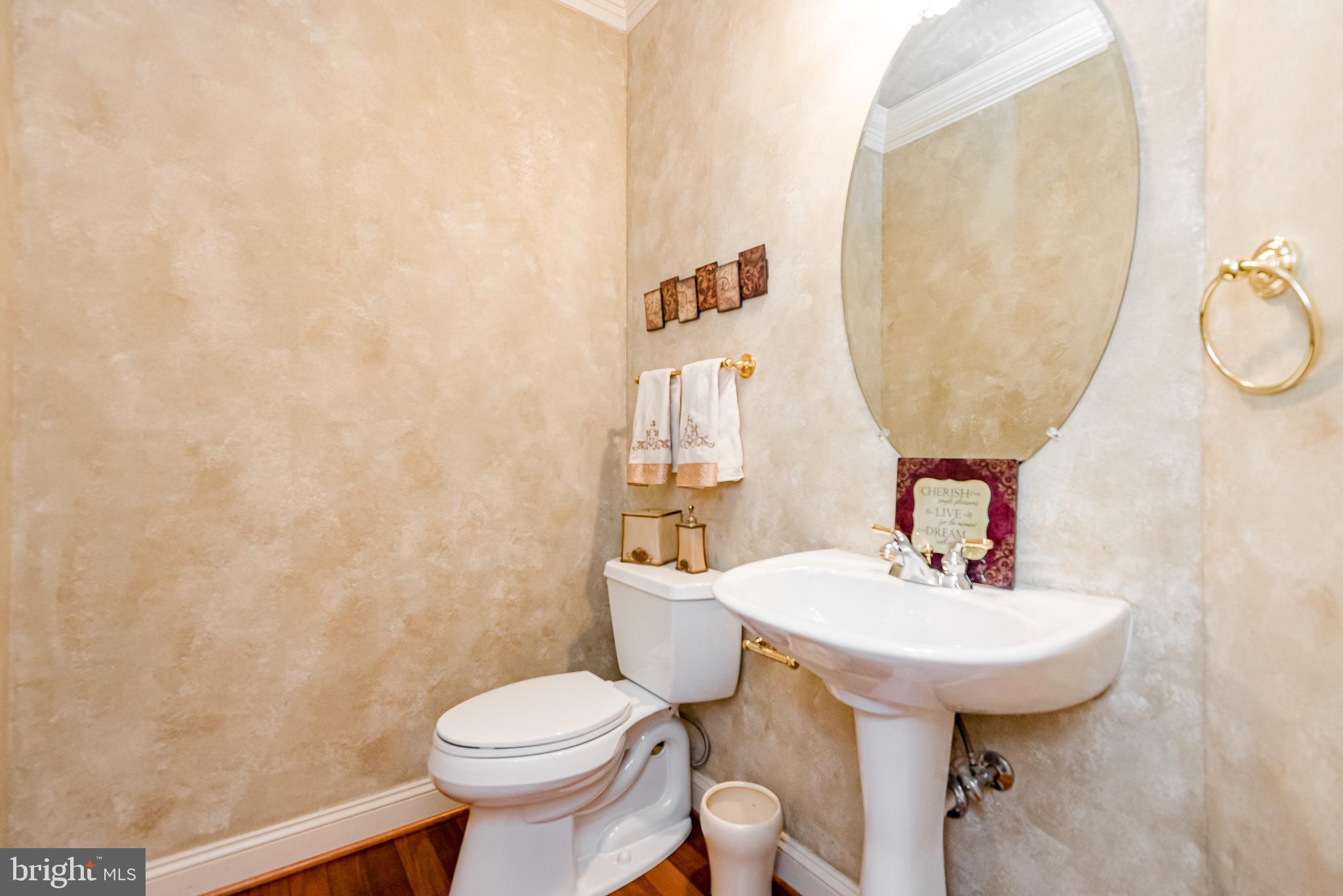 BARNSLEY MANOR ESTATES - Residential