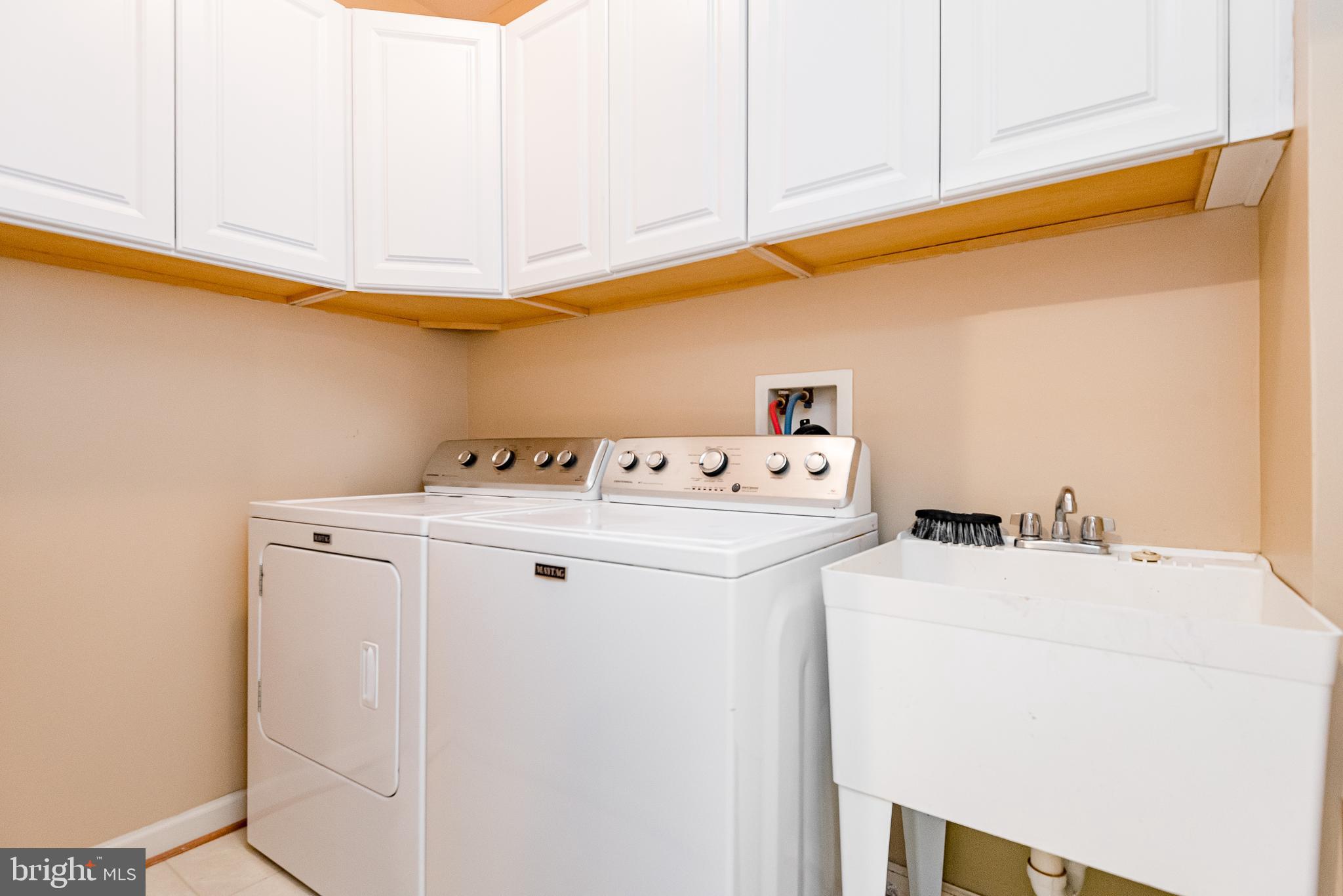 BARNSLEY MANOR ESTATES - Residential